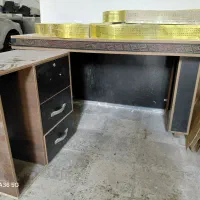 میز اداری مدیریت و تابلو