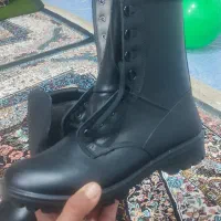 پوتین|کیف، کفش، کمربند|سیلوانه, |دیوار