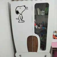 زیر تلویزیونی. کمد و آویز .میز تحریر