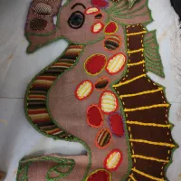 تعدادی موکت تیکه دوزی شده