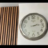 ساعت دیواری