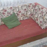 مبل راحتی با دو میز جلو مبلی و پاف ۷ نفره|مبلمان خانگی و میز عسلی|بندر انزلی, معلم|دیوار