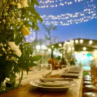 اجاره باغ تالار شیشه‌ای عقد و تولد در شهرک ناز