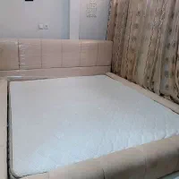 تخت تدی عرض ۱۸۰ شیک و سالم