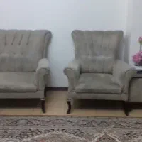 مبل راحتی همراه با عسلی و جلو مبلی|مبلمان خانگی و میز عسلی|تهران, نظام‌آباد|دیوار