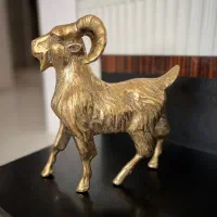 مجسمه بز و شیر برنجی برنزی سنگین وزن