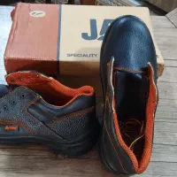 کفش آهنی سایز۴۱