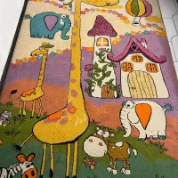 فرش اتاق کودک درحد نو