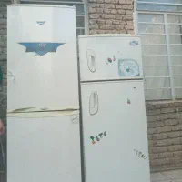 دو دستگاه یخچال دست دو سالم