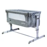 تخت کنار مادر کودک