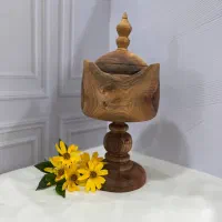 شکلات خوری یا آجیل خوری