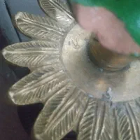 قلیون برنجی چند ساله مایل به معاوضه هستم