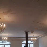 پنکه سقفی و لوستر و آبگرمن|لوستر و چراغ آویز|تربت‌حیدریه, باغ ملی|دیوار