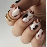کاشت ناخن شیک و تمیز باتخفیف ویژه