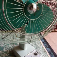 پنکه آهنی قدیم پره آن آهن وسالم ومرتب