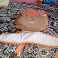 یک عدد آغوش بند