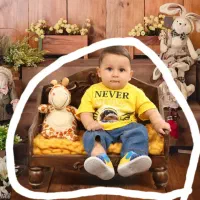 تعدادی لوازم آتلیه و تم تولد|دوربین عکاسی و فیلم‌برداری|فلاورجان, |دیوار