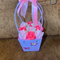 باکس نوزاد دسته گل های خاستگار|گل مصنوعی|اهواز, ۲۰۰۰واحدی|دیوار