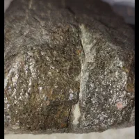 شهاب سنگ|کلکسیون اشیاء عتیقه|قلعه نو, |دیوار