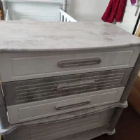 تخت نوزاد نوجوان