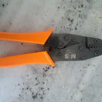 انبر برنجی زن ساده