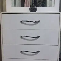 دراور و میز آرایش