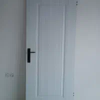 ۵ عدد درب ورودی اتاق و سرویس بهداشتی