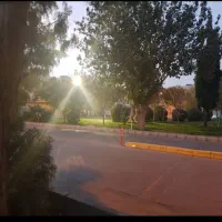 ملک بر جهت مشاغل خدماتی