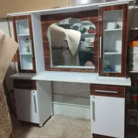 میز آرایشگاه