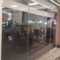 طراحی و نصب انواع شیشه سکوریت ، لمینت وضدگلوله|خدمات پیشه و مهارت|تهران, هرندی|دیوار