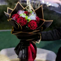 دسته گل وباکس مصنوعی|گل مصنوعی|ساوه, |دیوار