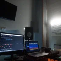 استودیو تولید موسیقی . کلاس آواز . کلاس آهنگسازی|خدمات آموزشی|کرج, کوی مدرس|دیوار