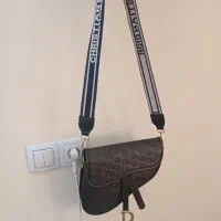 ست کیف و کفش و‌مانتو و شال|کیف، کفش، کمربند|اصفهان, باغ دریاچه|دیوار