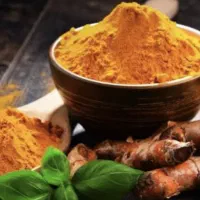 انواع ادویه فلفل سیاه و قرمز آویشن دارچین، زردچوبه