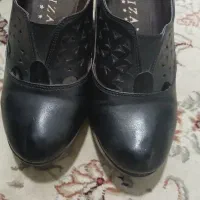 کفش سایز ۳۹