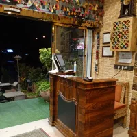 اجاره بیرون بر رستوران(بلوار بعثت با تمام وسایل )|اجارهٔ مغازه و غرفه|شیراز, تلخ داش|دیوار