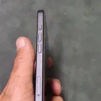 آیفون ۱۶ نرمال