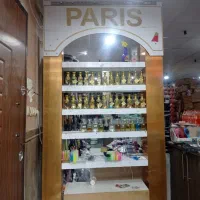 ویترین عطر لوازم جانبی