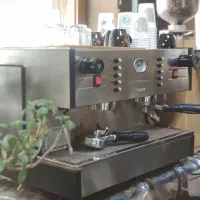 فروش تمامی وسایل کافی شاپ