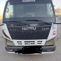 ایسوزو پنج تن دویست دور رنگ