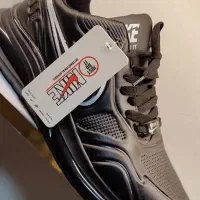 کتونی نایک زیره شیشه ای