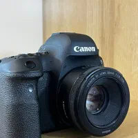 دوربین کنون 6d mark ll + لنز 50 f1/8 فیکس