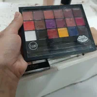 لوازم میکاپ و آرایش