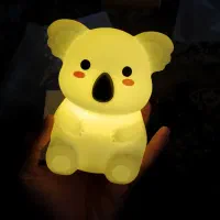 چراغ خواب سیلیکونی چند رنگ طرح کوالا