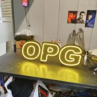 تابلو حروف برجسته چلنیوم نئون کامپوزیت لایت باکس