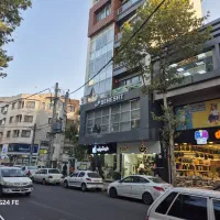 اجاره تجاری ۶۴متری شیشه گران