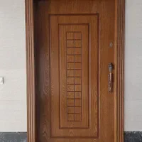 درب چوبی اتاقی و کمدی