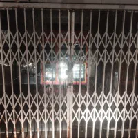 مغازه خیابان انقلاب روبروی استادیوم مرکزشهر|اجارهٔ مغازه و غرفه|سراوان, |دیوار