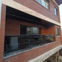 نصب شیشه نشکن و کرکره برقی و نرده شیشهای|خدمات پیشه و مهارت|رشت, فرزانه|دیوار