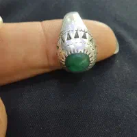 انگشتر نقره زمرد اصل